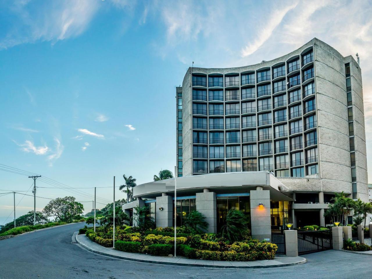 Crown Hotel Port Moresby Exterior photo